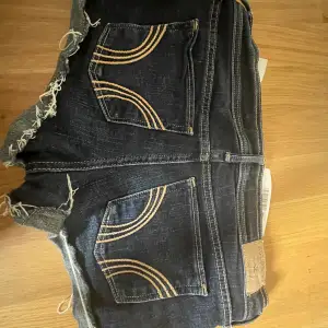 superfina jeansshorts från hollister, aldrig använda skriv innan köp