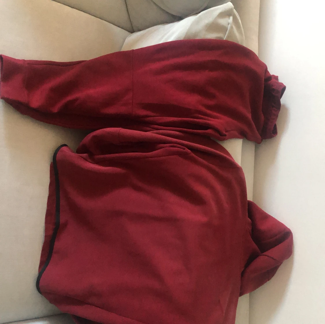 Skön dress du kan ha på sommarn eller våren inga hål helt Fräsh  - 90