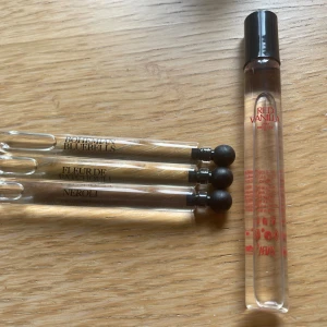 Parfym tester - Parfym tester från zara, älskade dom och har köpt dom alla i verklig storlek, säljer därav dessa🌸 50kr styck för som små 60kr för den större Eller alla för 199kr