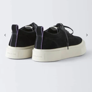 Eytys Mother 2 - Eytys använda 2 gånger som nya, nypris 2000  Skokartong ingår 