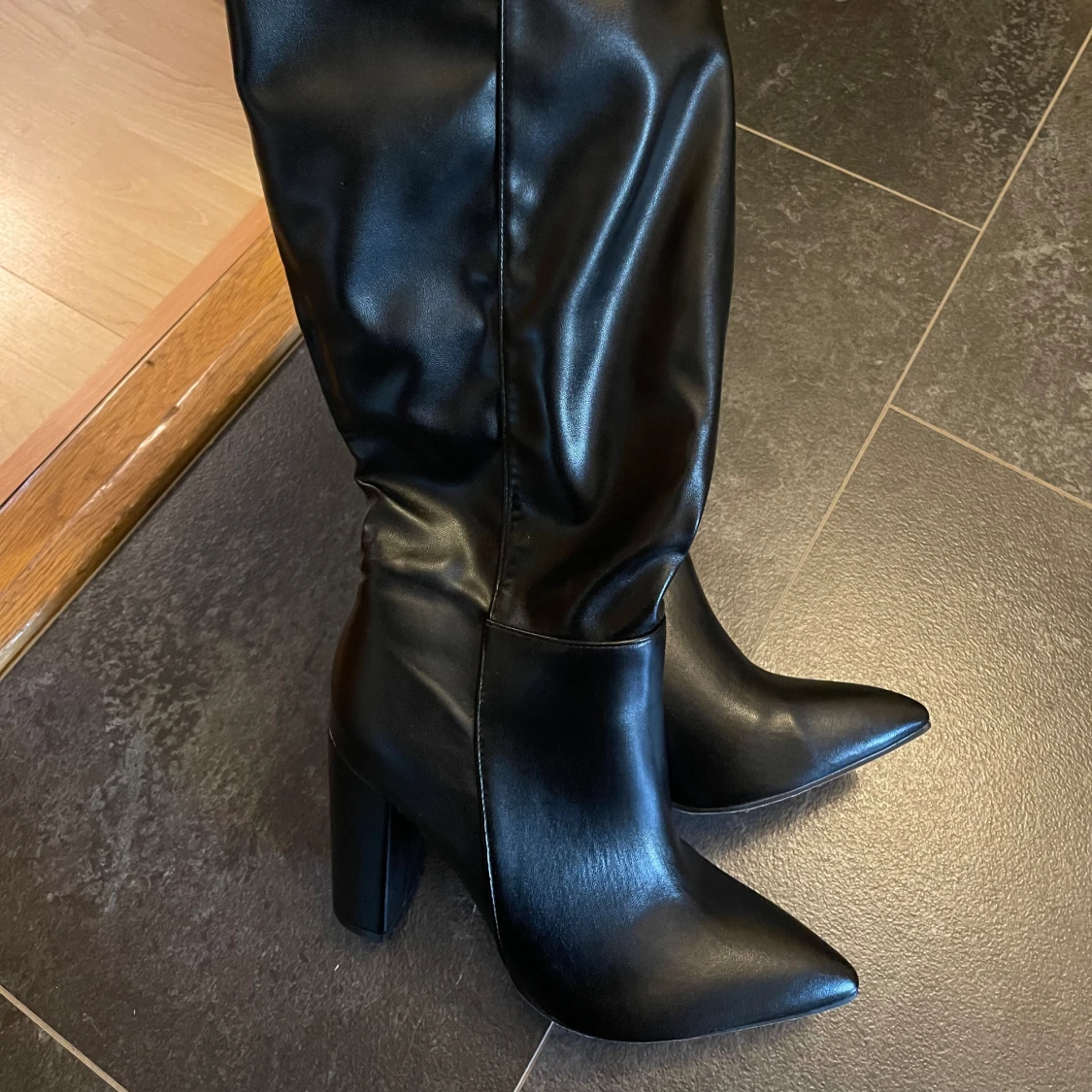 Knähöga stövlar  - 90