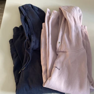 2 hoodies  - Jättefint skick. Köpt på hm. Stl M