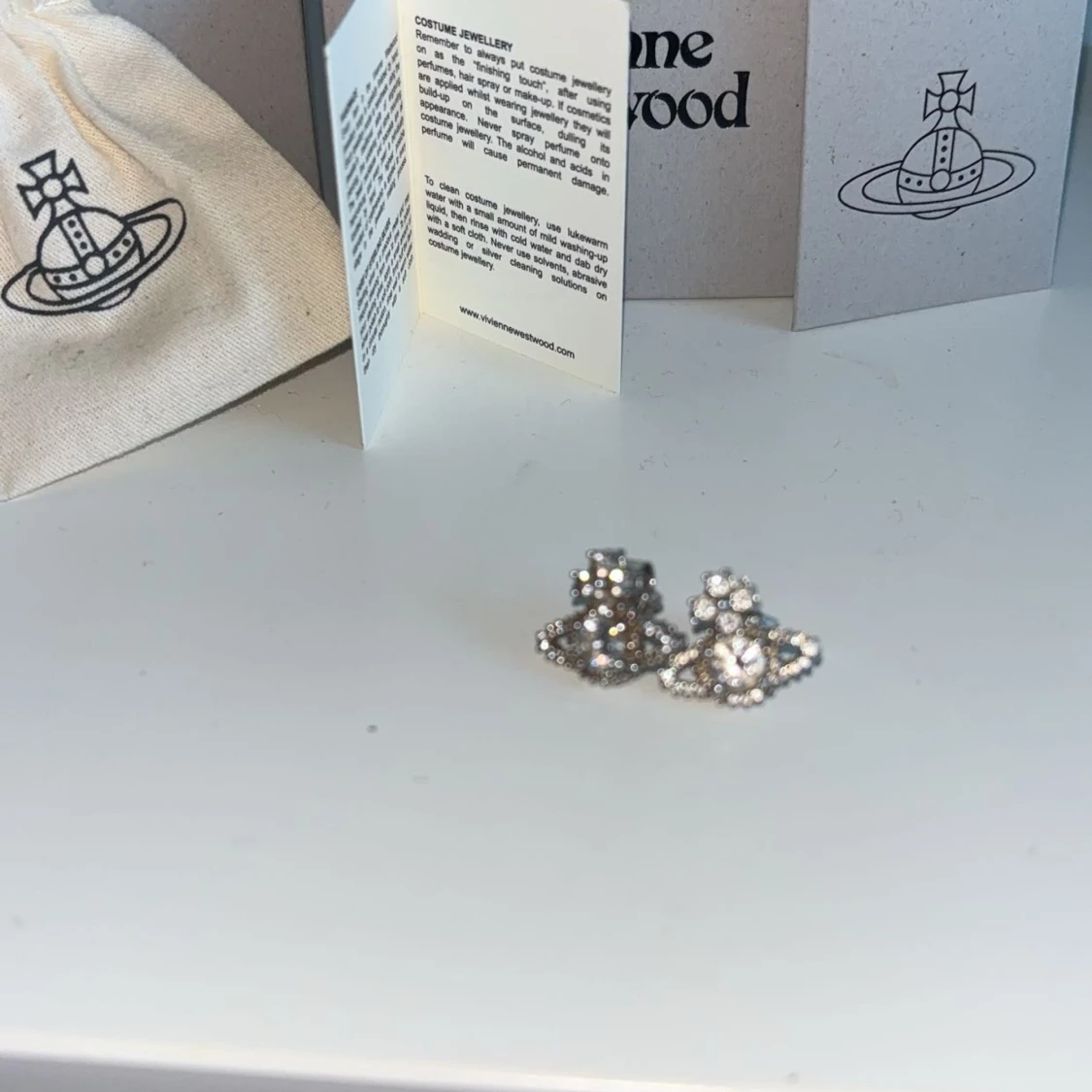 Vivienne westwood örhängen  - 90