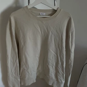 Filippa K sweatshirt  - Stl L. Nypris c1100kr