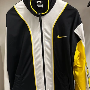 Street Nike kofta - Gott skick  Storlek: L (herr)  