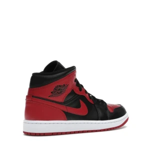 Nike air jordan 1 retro mid - Mycket bra skick  Storlek 36