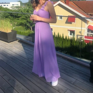 Balklänning  - Balklänning från Marinas Boutique i nyskick! Använd endast 1 gång