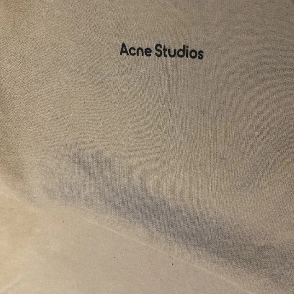 Säljer denna acne tröja - 91