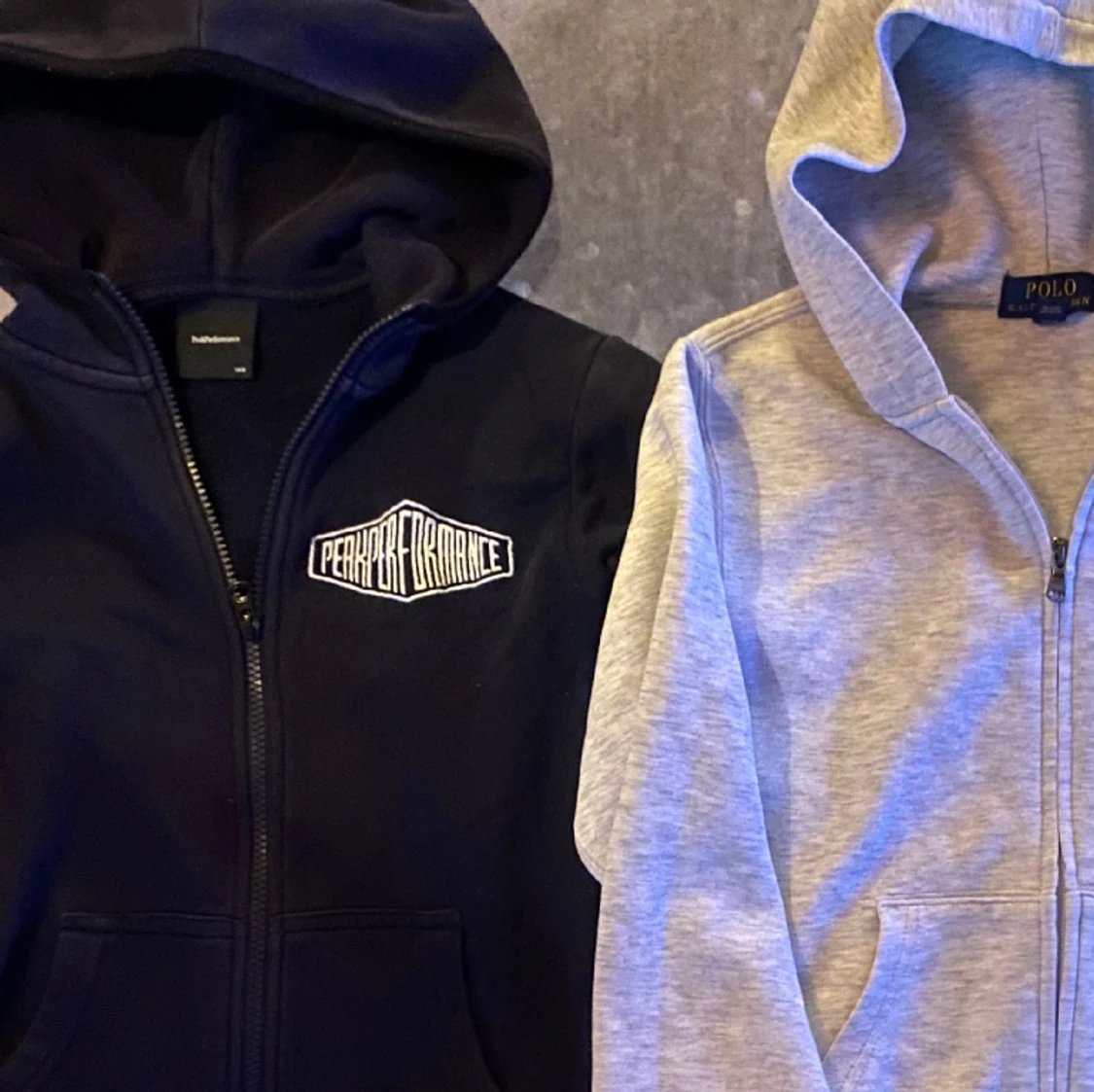 Peak Performance hoodie - 90