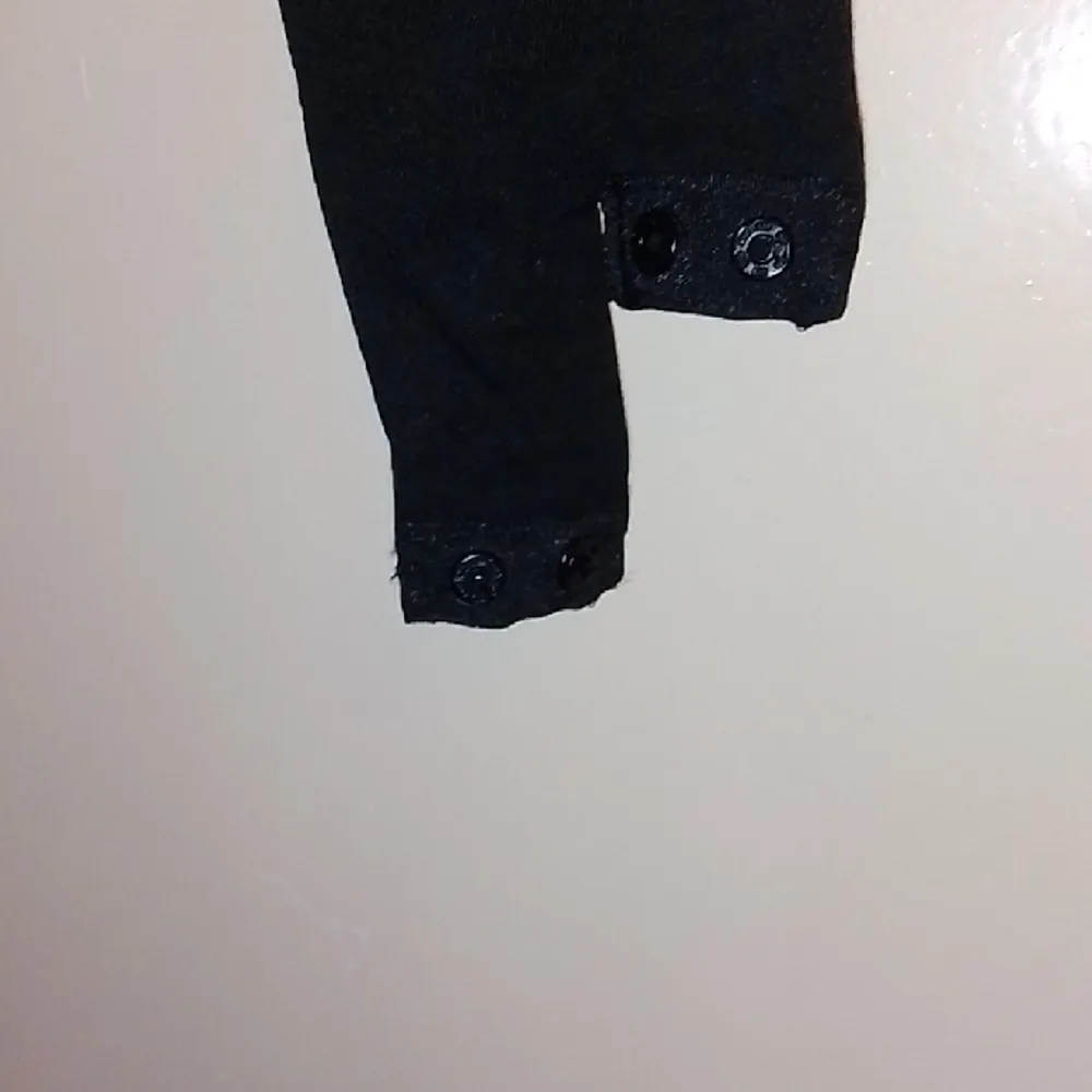 Skick 9/10, otroligt behaglig bodysuit🥰Svart, storlek XS. Finns även i oneshoulder💕. Yläosat.