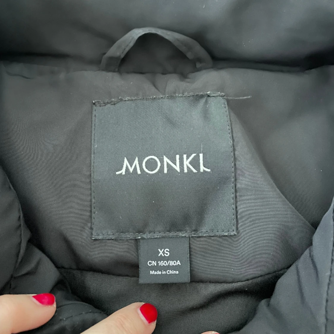 Monki väst strl XS - 90