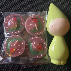 Potselin  - Porslin med 4 värmeljus 