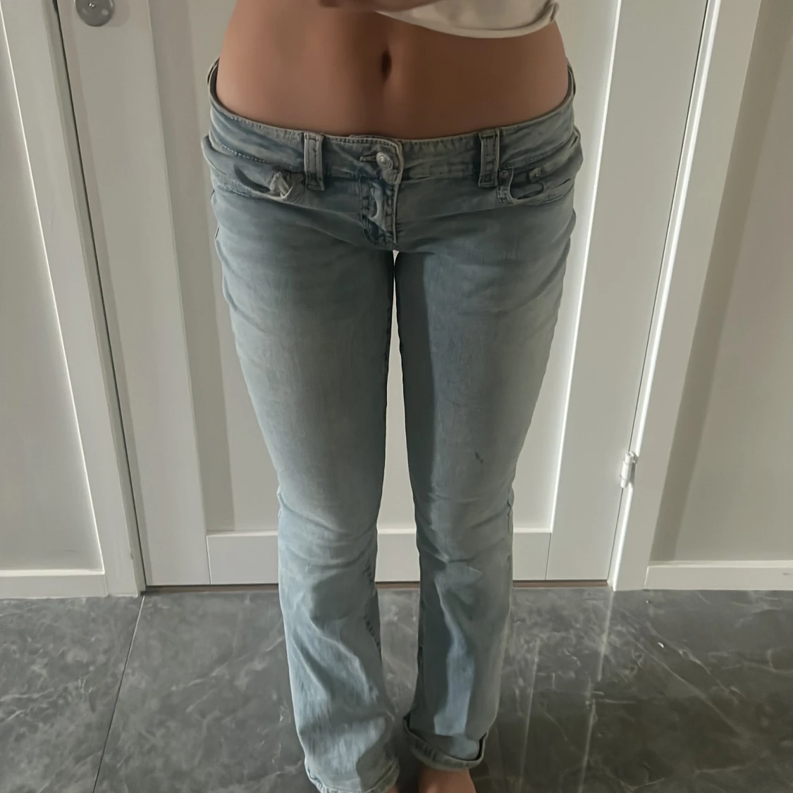 Low bootcut jeans