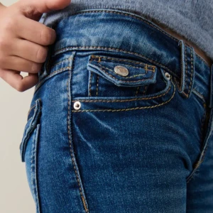 Lågmidjade jeans - Säljer mina lågmidjade jeans då de inte passar längre. Använda fåtal gånger, inga defekter. Köparen står för frakt!💕