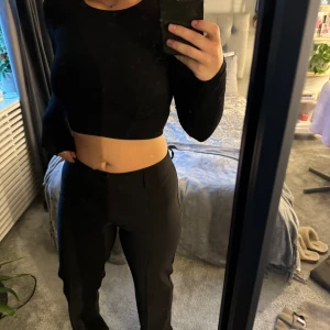 Träningströja - Träningströja från hm i storlek s, funkar både till träning och till vardags! 