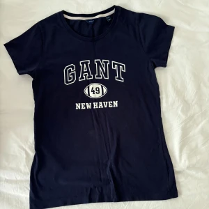 Gant T-shirt - Knappast använd