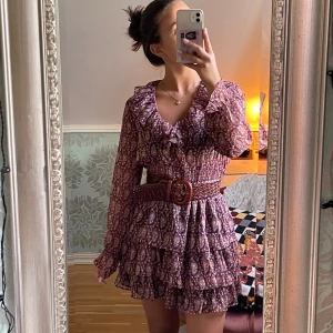 Zara klänning - Jättefin klänning knappt använd