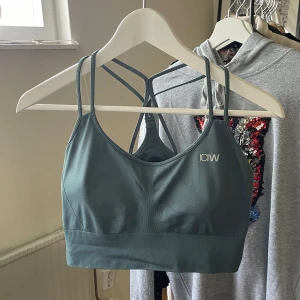 Iciw sport-bh  - Iciw sport-bh Bra skick! 🌟 Stl M