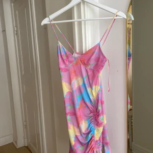 Klänning från Bershka S  - Storlek S. I fint skick, har använt en gång så känns som ny :) 