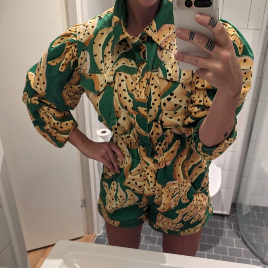 FARM RIO playsuit i storlek medium