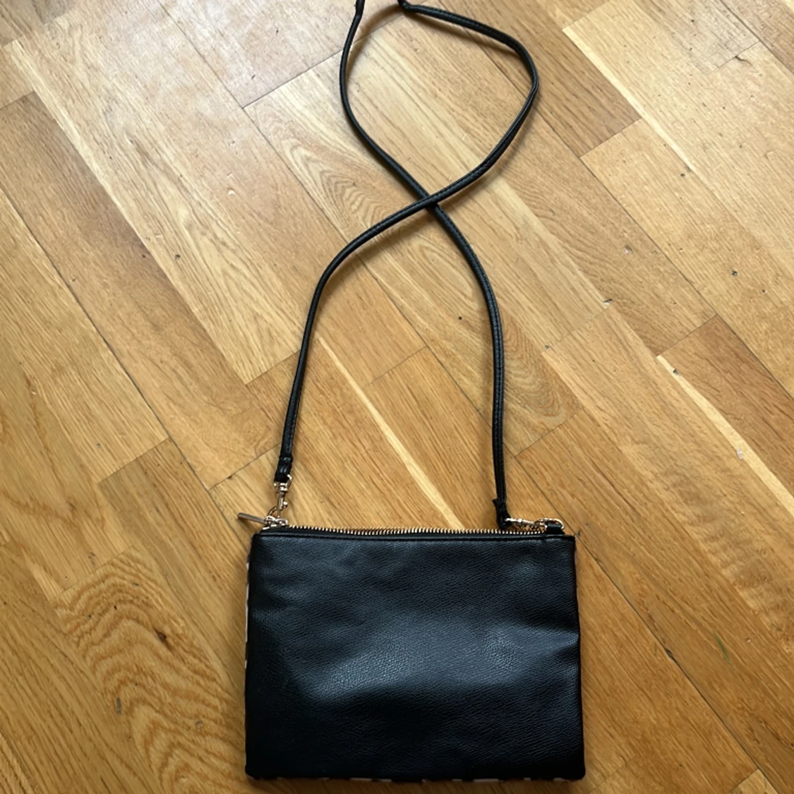 Väska med leopardprint  - 91