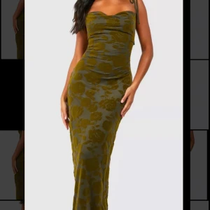 Ny klänning<3 - Säljer denna skit snygga helt nya klänning då den inte passade mig när jag fick den! Har testat den en gång❤️