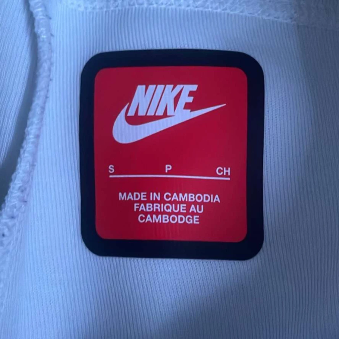 Nike tech ny modell - 90