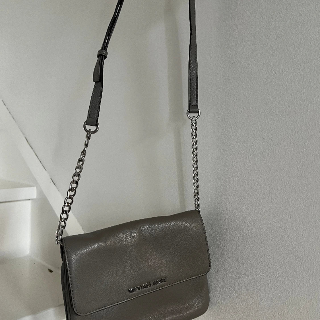 Michael Kors väska  - 90