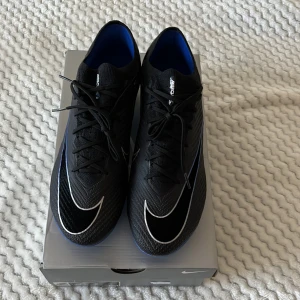 Nike mercurial - Helt nya har ett annat par känner att jag vill sälja dem oanvända knappt testade.
