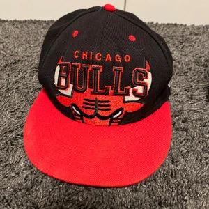 Chicago Bulls Keps - Chicago Bulls keps. I gott skick, går att ändra storlek.