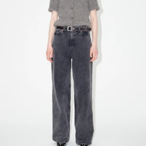 OUR LEGACY NEO CUT - Our Legacy NEO CUT Overdyed Black Chain Twill. Helt nya med tags på. Storlek 38 passar storlek 48/50.