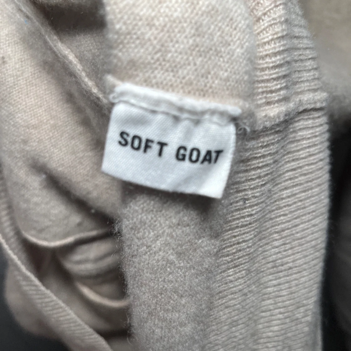 Soft Goat Zip - 91