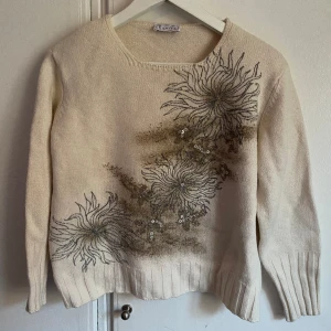 Vintage tröja  - Jättefin stickad tröja! Står xl är mer som m/l