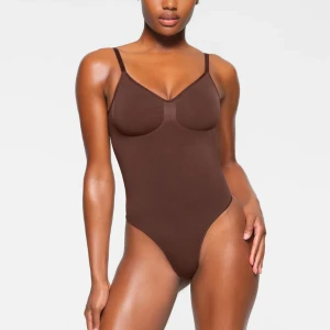 SKIMS body - Aldrig använd! Storlek S. Ordinariepris 850kr, säljer för 400!