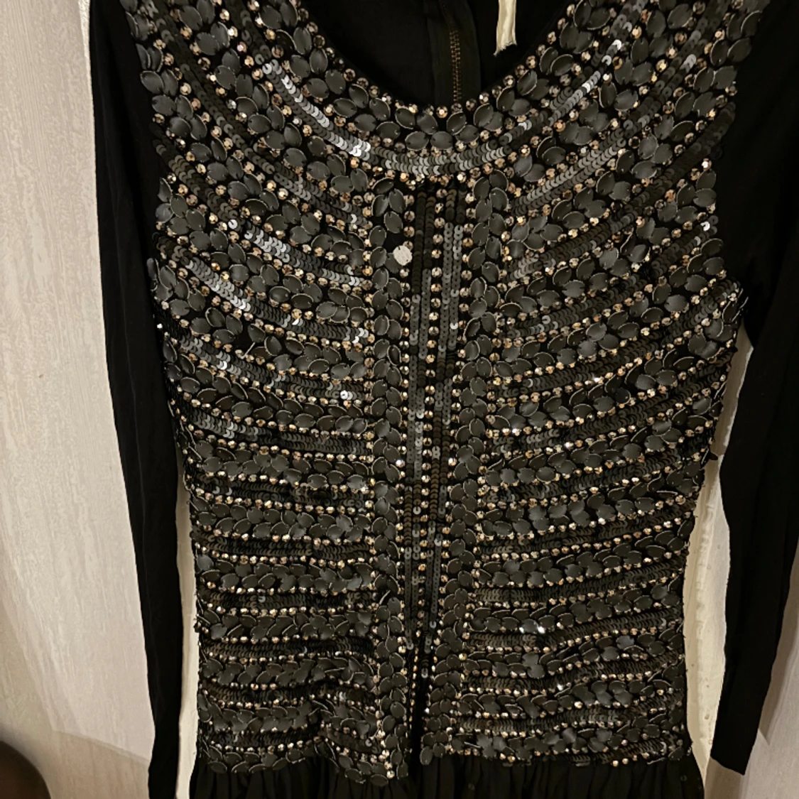 Pinko Up tyll och paljett skinn petats klänning ny! - 90