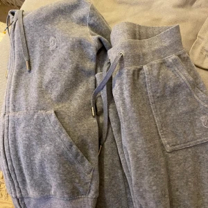 Grått juicy sett - Grått juicy sett i storlek XS, säljer hela settet tillsammans