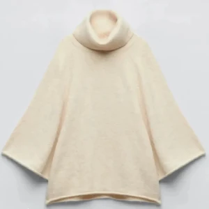 Stickad tröja  - Stickad tröja ifrån zara, i mycket bra skick 