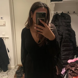 Klänning  - Vid frågor är det bara att kontakta mig ❤️❤️