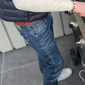 Replay jeans - Hej, säljer mina feta replay jeans anbass hyperflex som är i gott skick.
