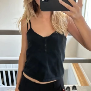 Topp - Supersöt topp från brandy Melville i bra skick💕