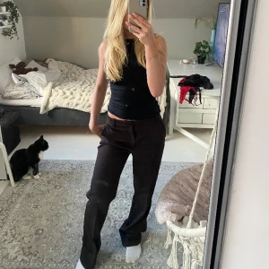 Lågmidjade kostymbyxor  - Jätte fina kostymbyxor från Lindex passar till allt😍😍