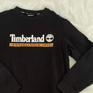 Timberland anniversary sweatshirt i fint skick. Storlek L. Frakt tillkommer 🧡
