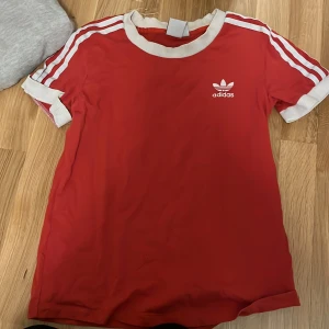 Adidas Tröja - Adidas T-shirt 