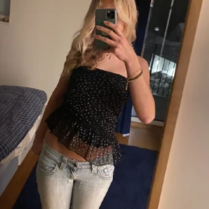 Volang topp - Så snygg topp som man kan ha på sig på olika sätt! Fri frakt med köp nu funktionen!