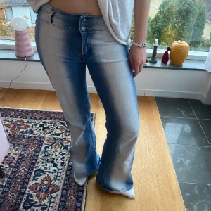 Jans - Jätte snygga ljusa jeans 💗