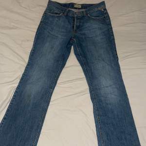 Style: mate Size: 30 Length: ”34 Wash: bb 169