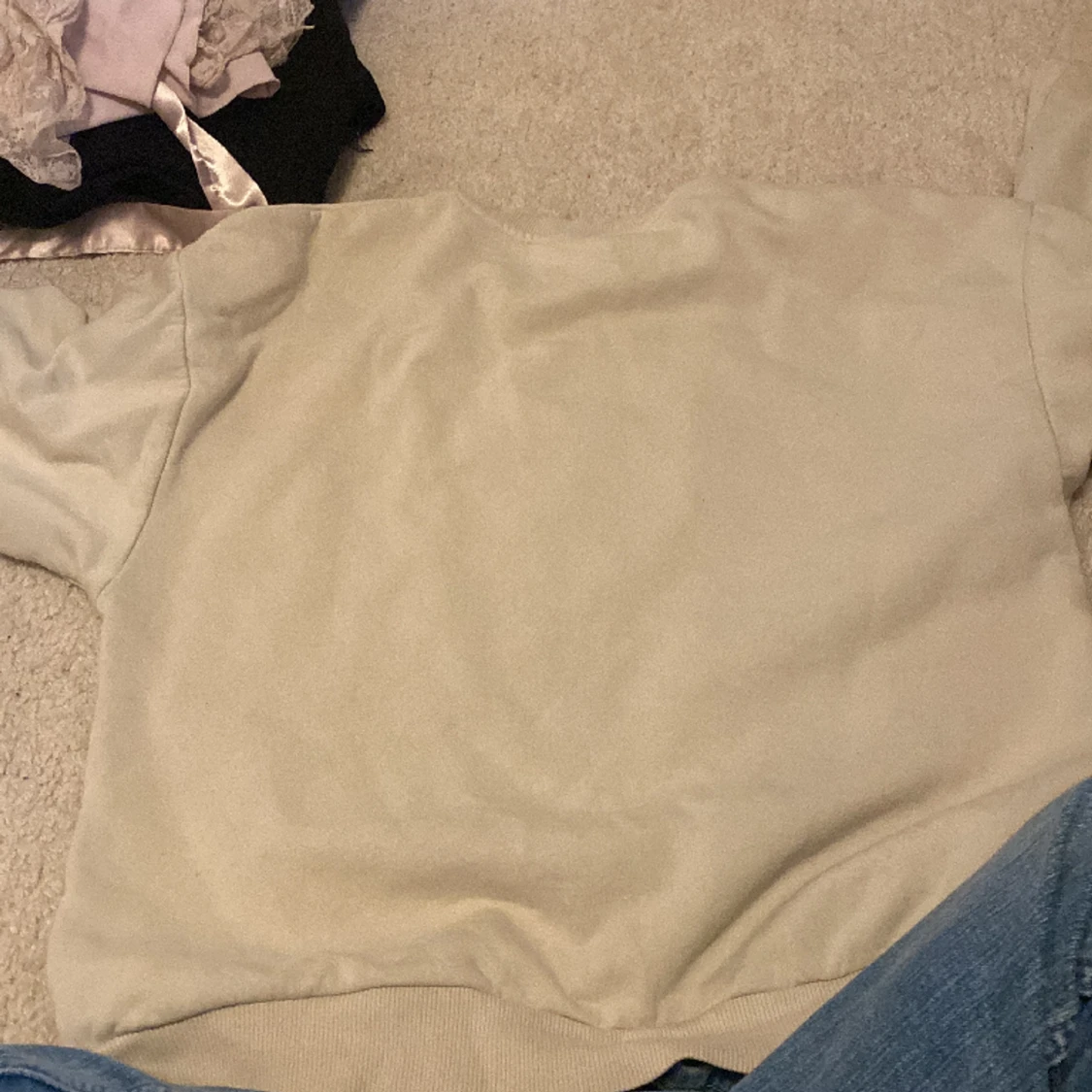 En tjocktröjan utan luva beige  - 90