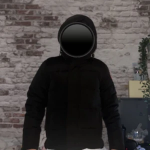 Canada Goose Macmillan Parka Herr - Säljer en MacMillan Parka i storlek S. Jackan är i bra skick inga hål eller skador. Pris kan diskuteras vid snabb affär 