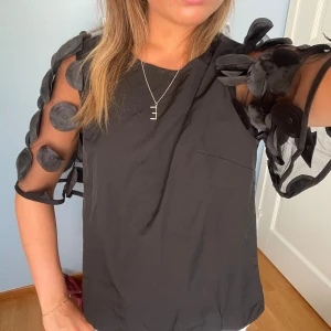 Tröja med puffärmar - Super fin tröja 