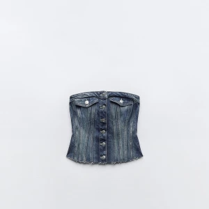 Jeans topp - Skit snygg oavlönad jensstopp, storlek M. 